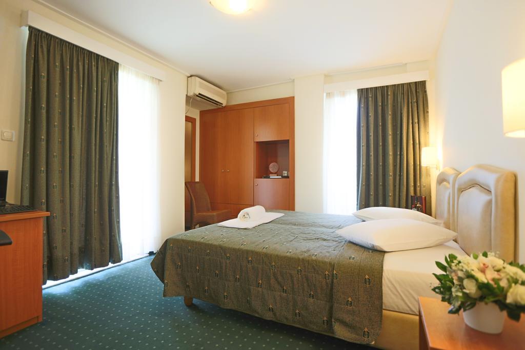 Nestorion Hotel Atene Esterno foto