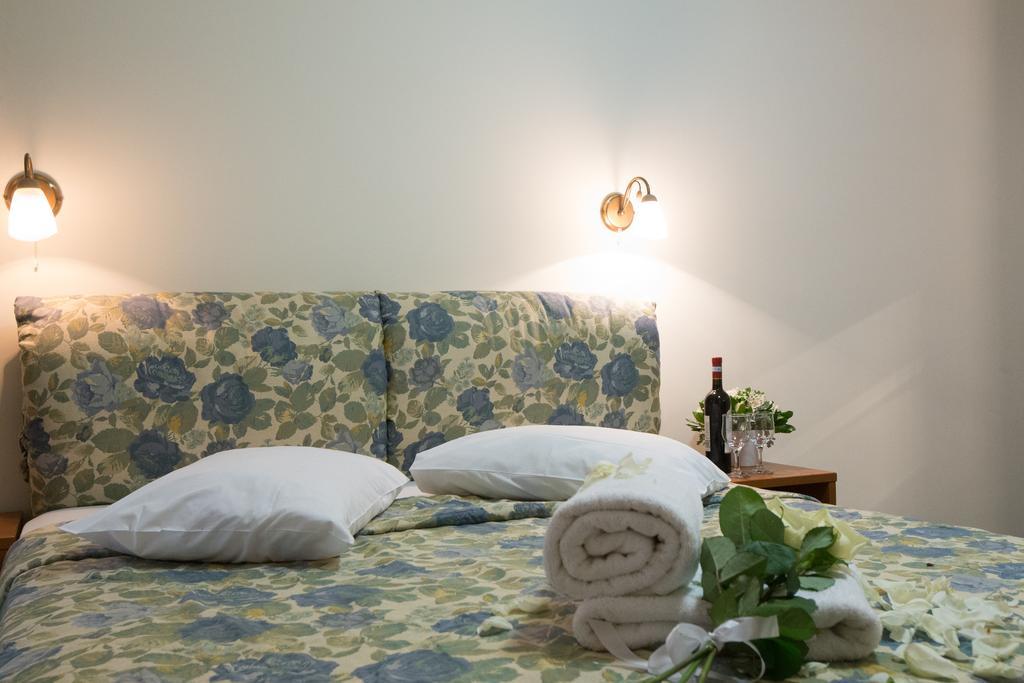 Nestorion Hotel Atene Esterno foto