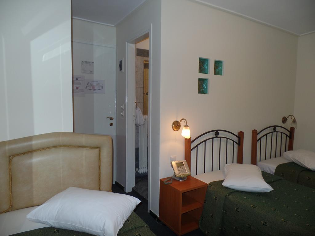 Nestorion Hotel Atene Camera foto